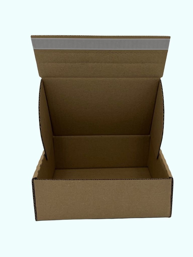 Coffret e-commerce carton à bande d'arrachage, fermé sans ruban adhésif